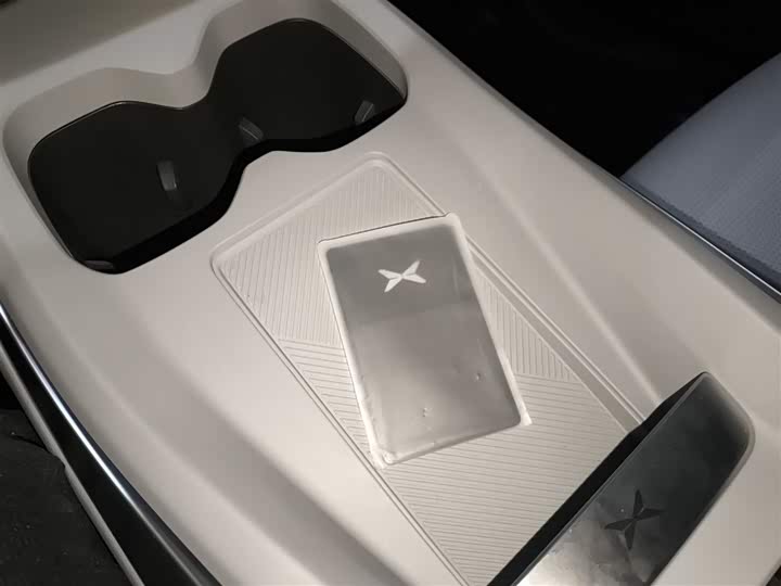 Фото 9 - XPeng Mona M03