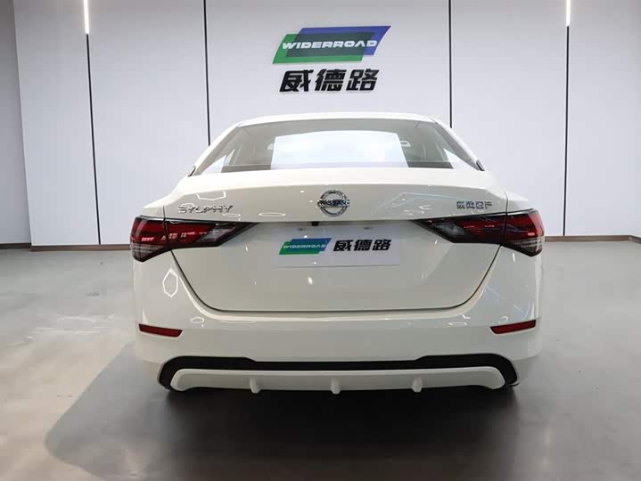 Фото 5 - Nissan Sylphy