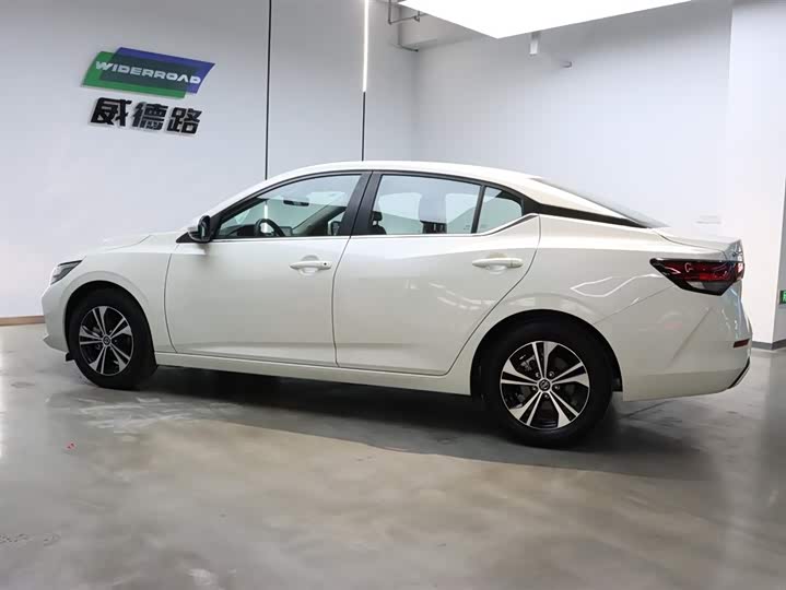 Фото 7 - Nissan Sylphy