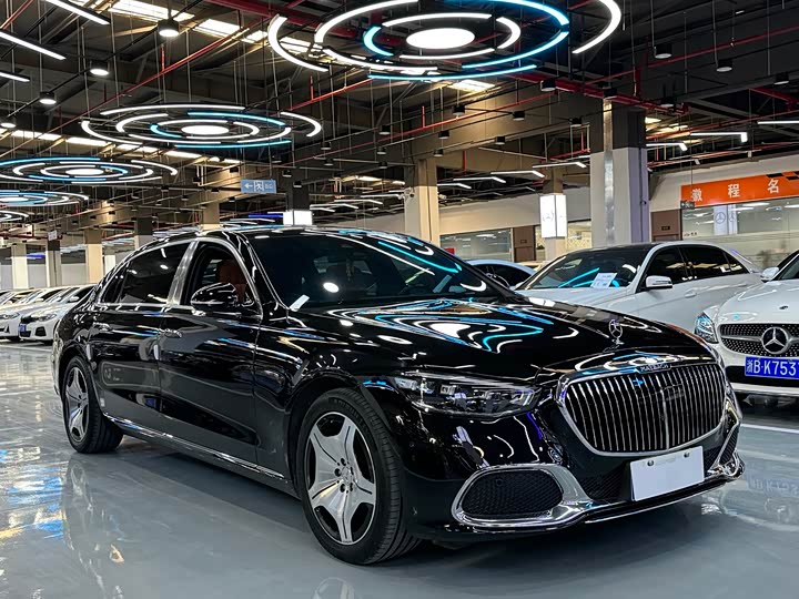 Фото 3 - Mercedes-Benz Maybach S-Class