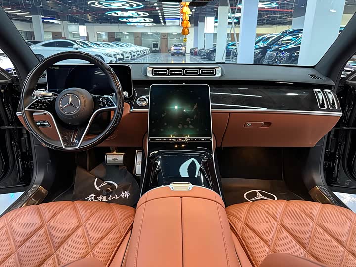 Фото 7 - Mercedes-Benz Maybach S-Class