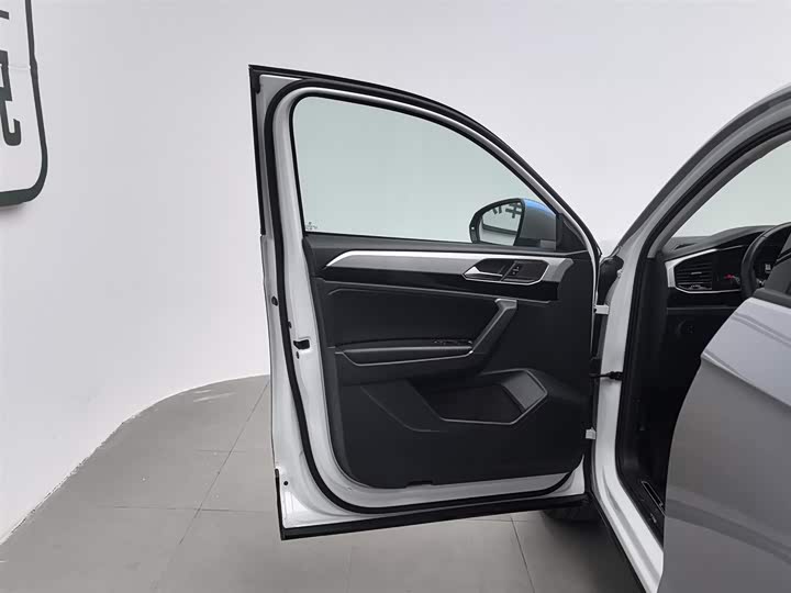 Фото 8 - Volkswagen Tayron