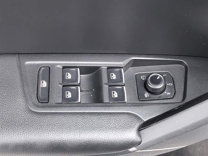 Фото 9 - Volkswagen Tayron