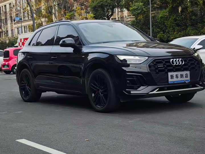 Фото 3 - Audi Q5L