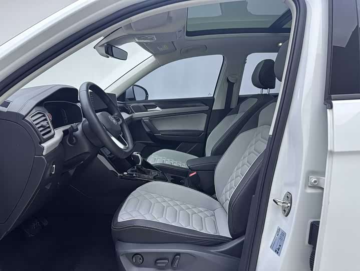 Фото 8 - Volkswagen Tayron