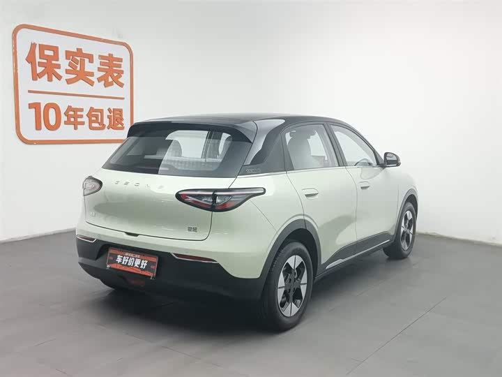 Фото 2 - Geely Galaxy Geome