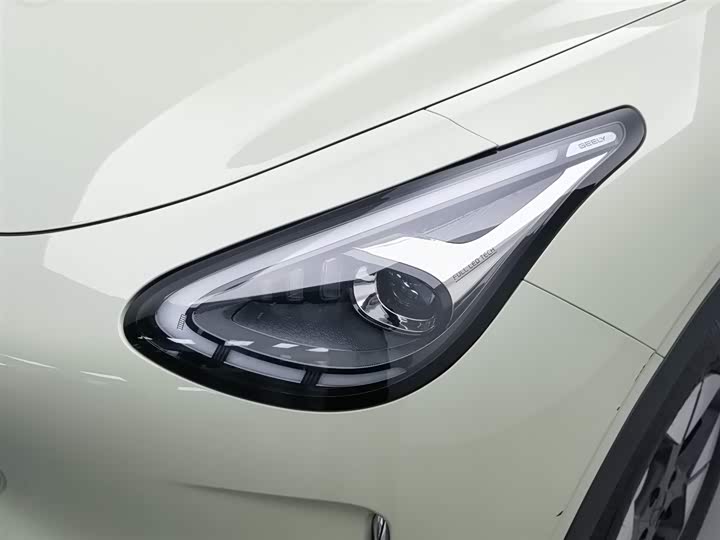 Фото 7 - Geely Galaxy Geome