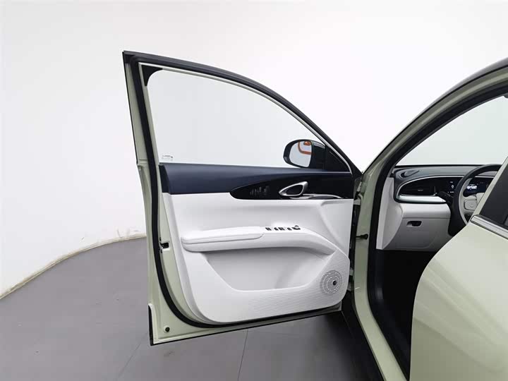 Фото 8 - Geely Galaxy Geome