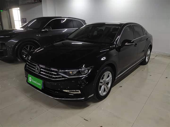 Фото 2 - Volkswagen Magotan