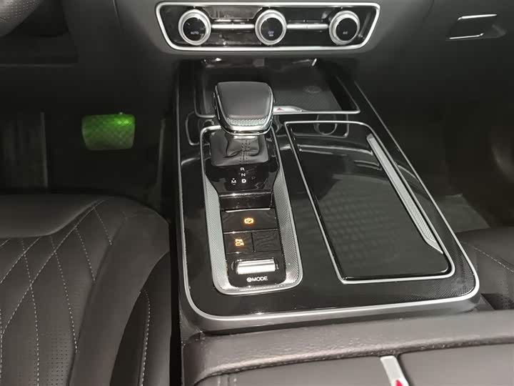 Фото 6 - Hongqi HS5