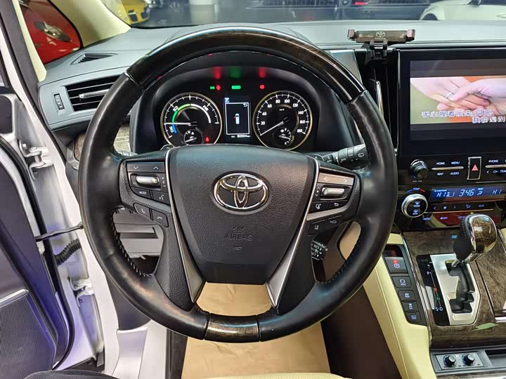 Фото 6 - Toyota Alphard