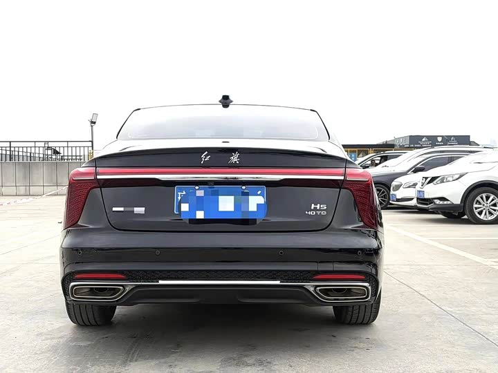 Фото 8 - Hongqi H5