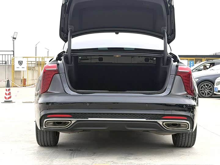 Фото 9 - Hongqi H5