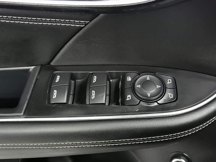 Фото 9 - Buick Envision Plus