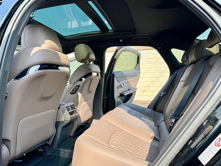 Фото 6 - BYD Han