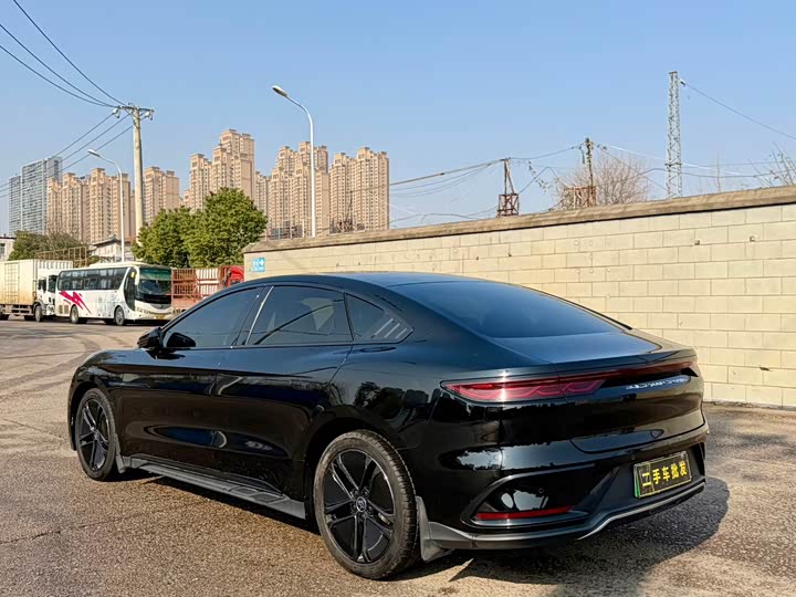 Фото 9 - BYD Han