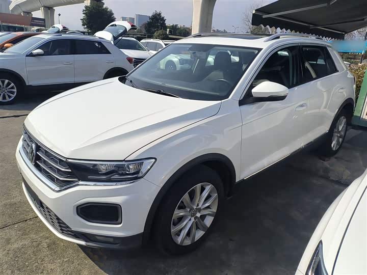 Фото 2 - Volkswagen T-Roc