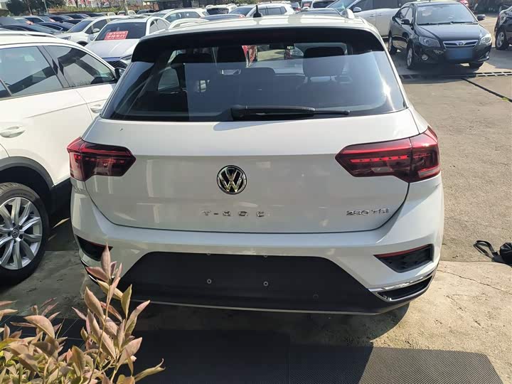 Фото 6 - Volkswagen T-Roc