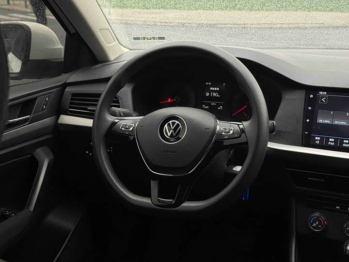 Фото 6 - Volkswagen Lavida