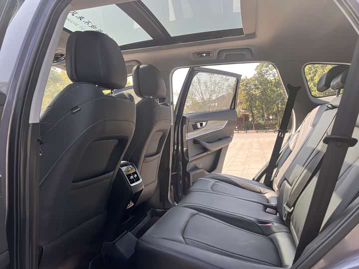 Фото 6 - Chery Tiggo 8