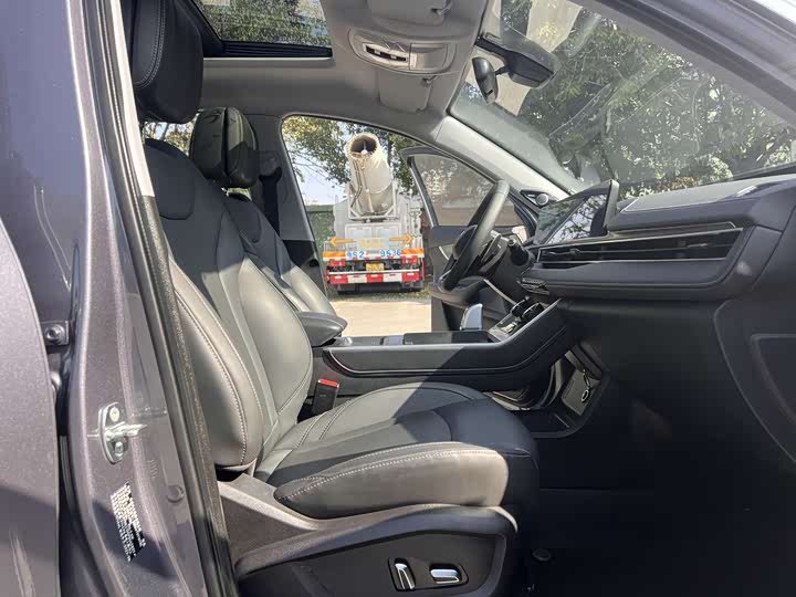 Фото 7 - Chery Tiggo 8