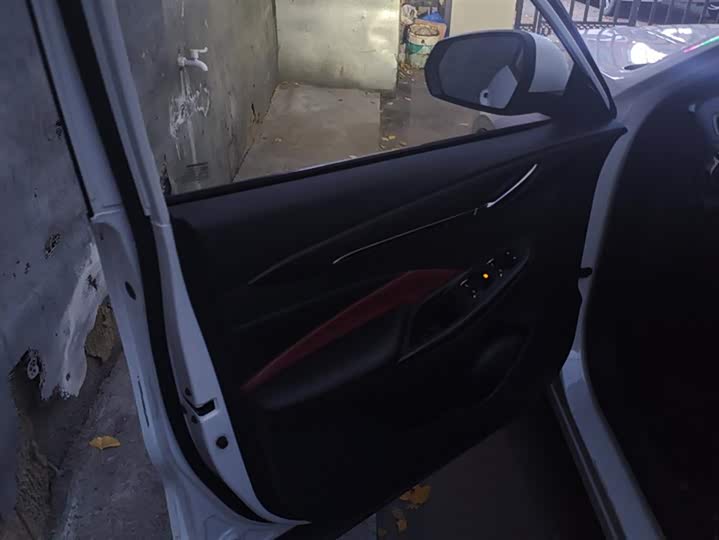 Фото 7 - Changan Oshan X5