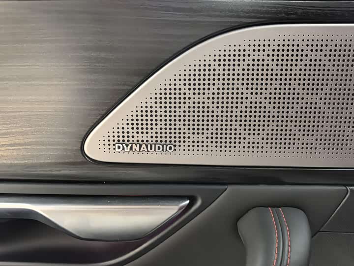 Фото 5 - XPeng P7