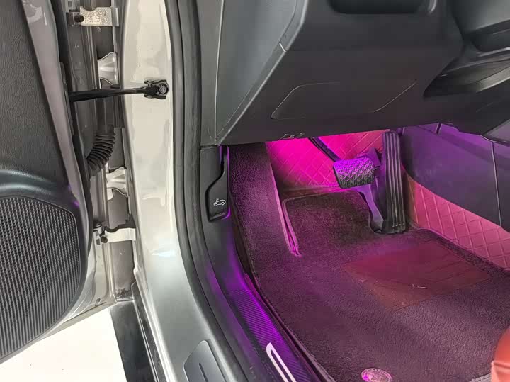 Фото 9 - XPeng P7