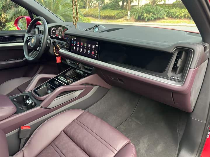 Фото 9 - Porsche Cayenne