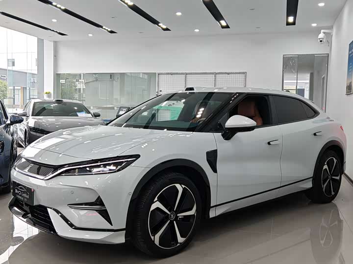 Фото 1 - BYD Song L