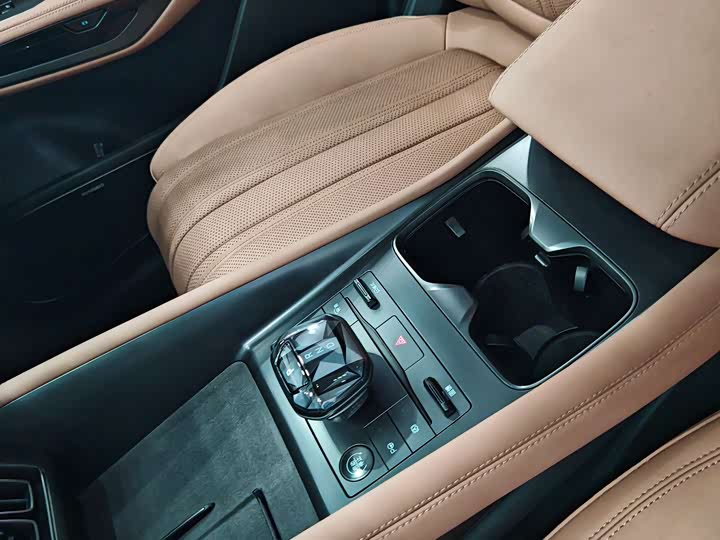 Фото 9 - BYD Song L