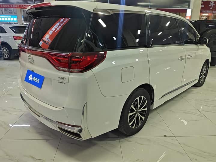 Фото 3 - GAC Trumpchi M8