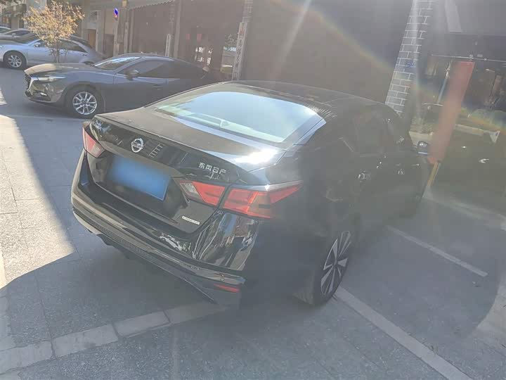 Фото 7 - Nissan Teana