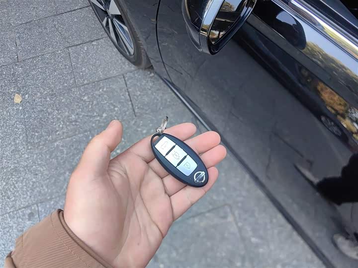 Фото 9 - Nissan Teana