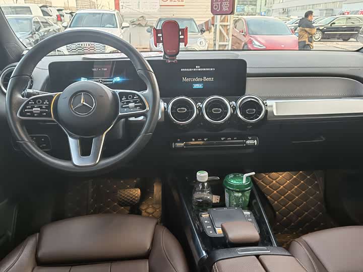 Фото 6 - Mercedes-Benz GLB-Class