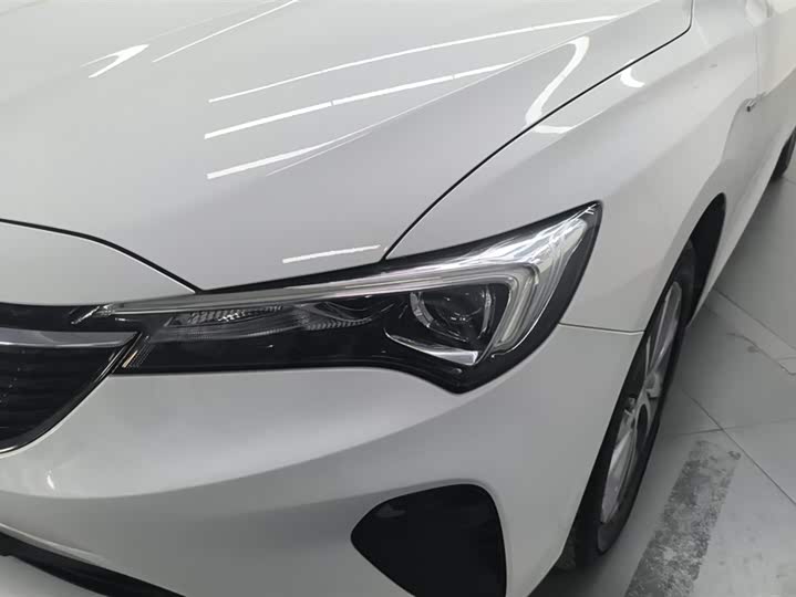 Фото 5 - Buick Verano