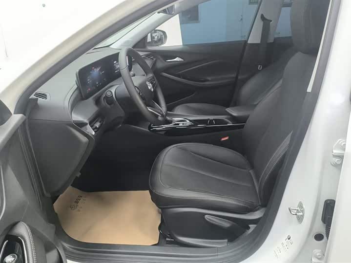 Фото 9 - Buick Verano