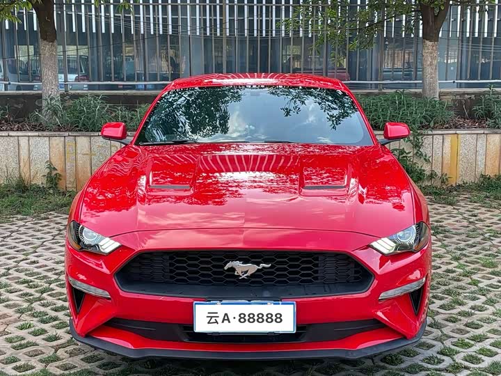 Фото 2 - Ford Mustang