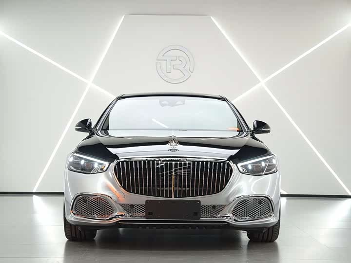 Фото 2 - Mercedes-Benz Maybach S-Class