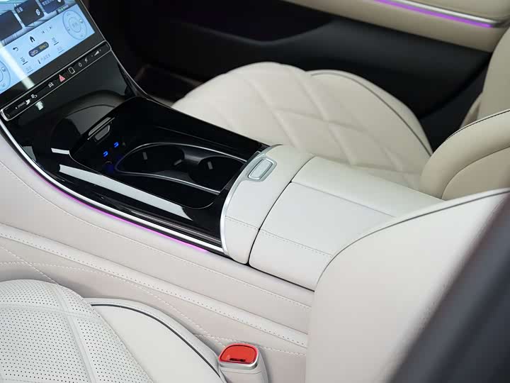 Фото 9 - Mercedes-Benz Maybach S-Class