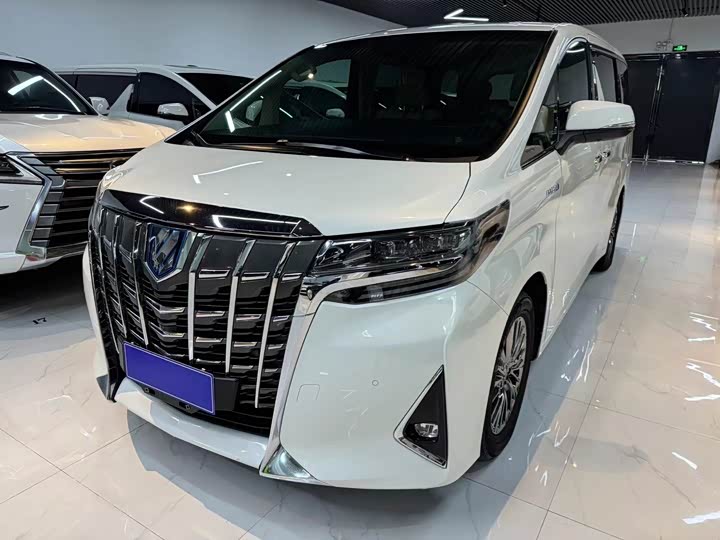 Фото 1 - Toyota Alphard