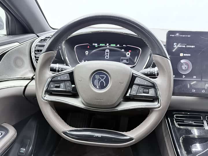 Фото 7 - BYD Han