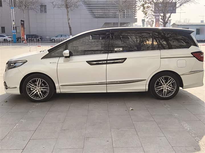 Фото 5 - Honda Elysion