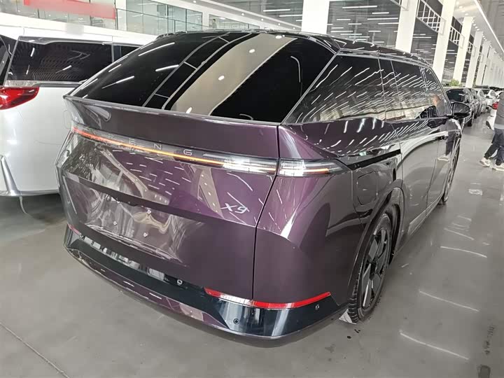Фото 7 - XPeng X9