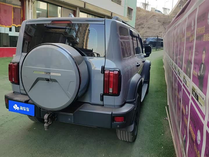 Фото 3 - Tank 300