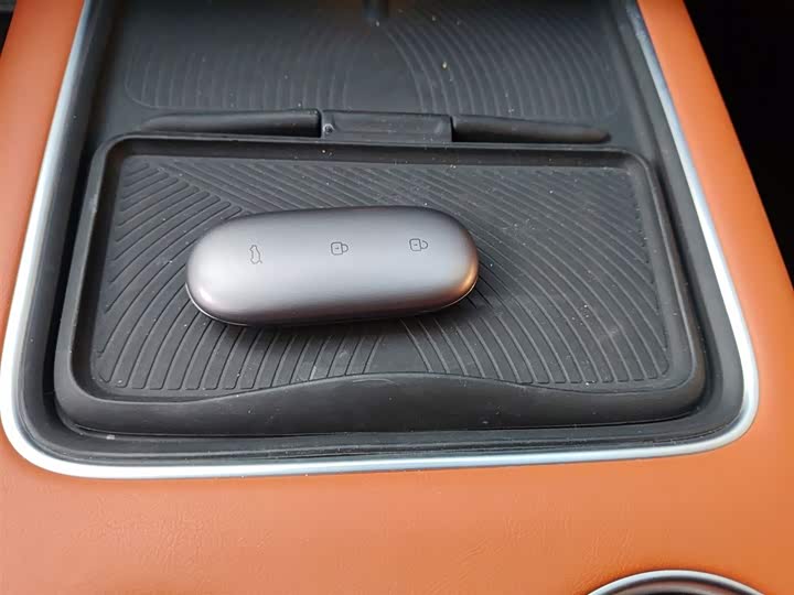 Фото 9 - LiXiang L7