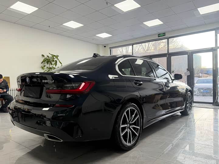 Фото 8 - BMW 3 Series