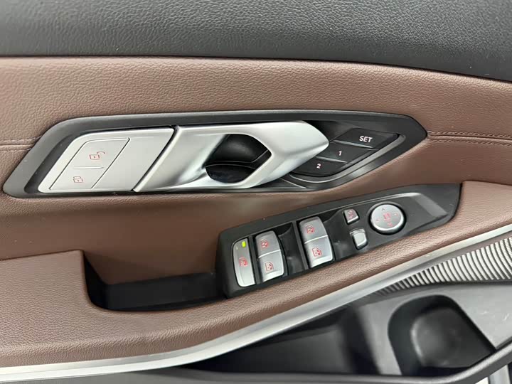 Фото 9 - BMW 3 Series