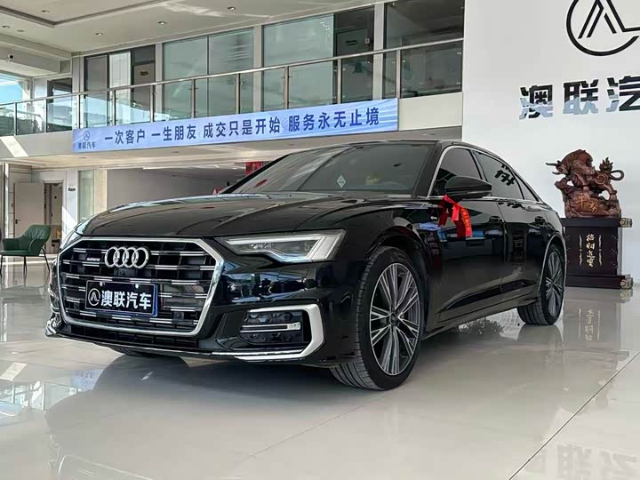 Фото 1 - Audi A6L