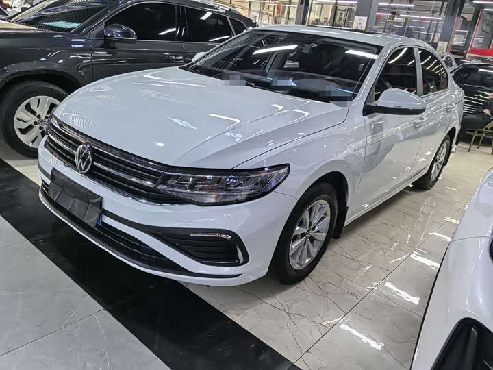 Фото 1 - Volkswagen Bora